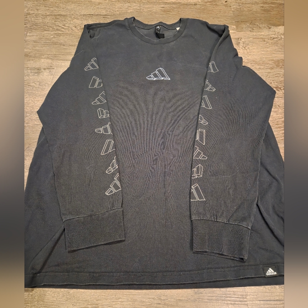 Adidas mens XL Long Sleeve Tee 3D Different Logos Black/White
